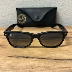 Ray-Ban New Wayfarer Classic Polarized, Matte Black Blue/Grey gradient tint